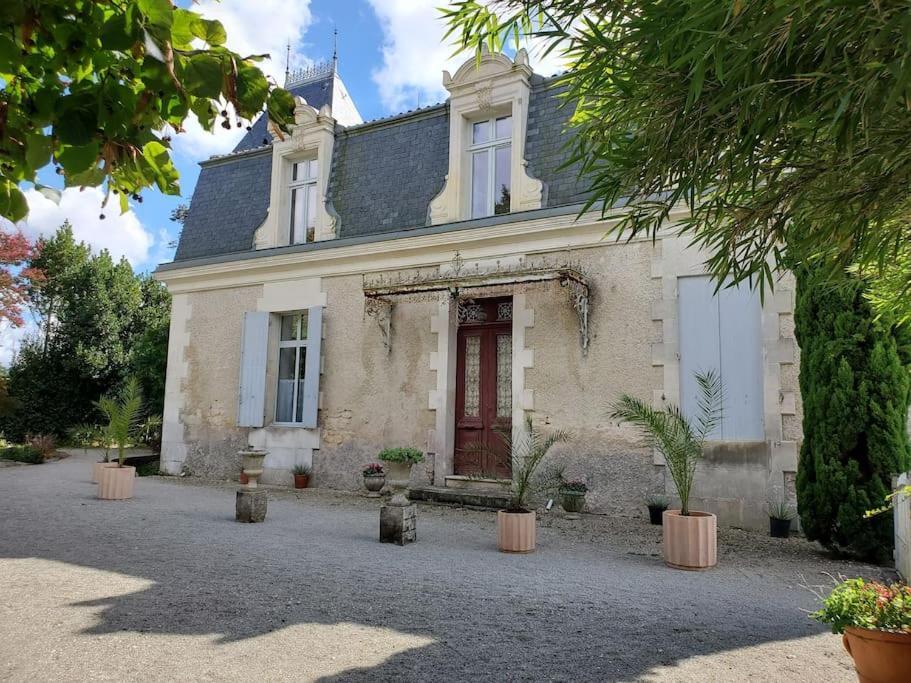 La Grelauderie 8 Apartman Saintes Kültér fotó